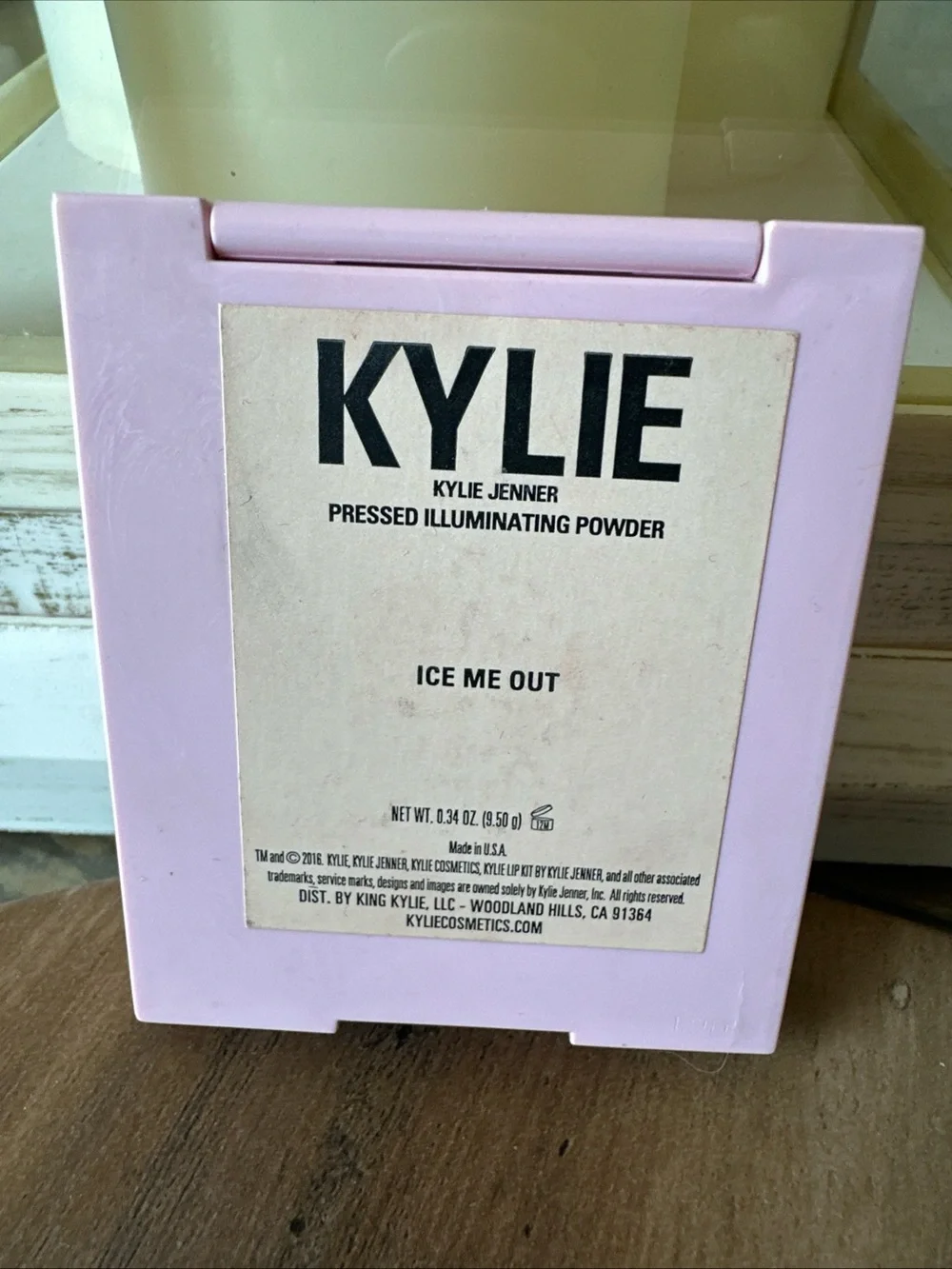Kylie Jenner Pressed Illuminating Powder Ice Me Out .34 Oz New No Box